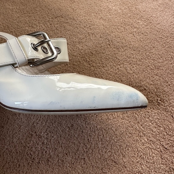PRADA white patent point toe Mary Janes sz 37.5. TIMELESS!! - Picture 5 of 8